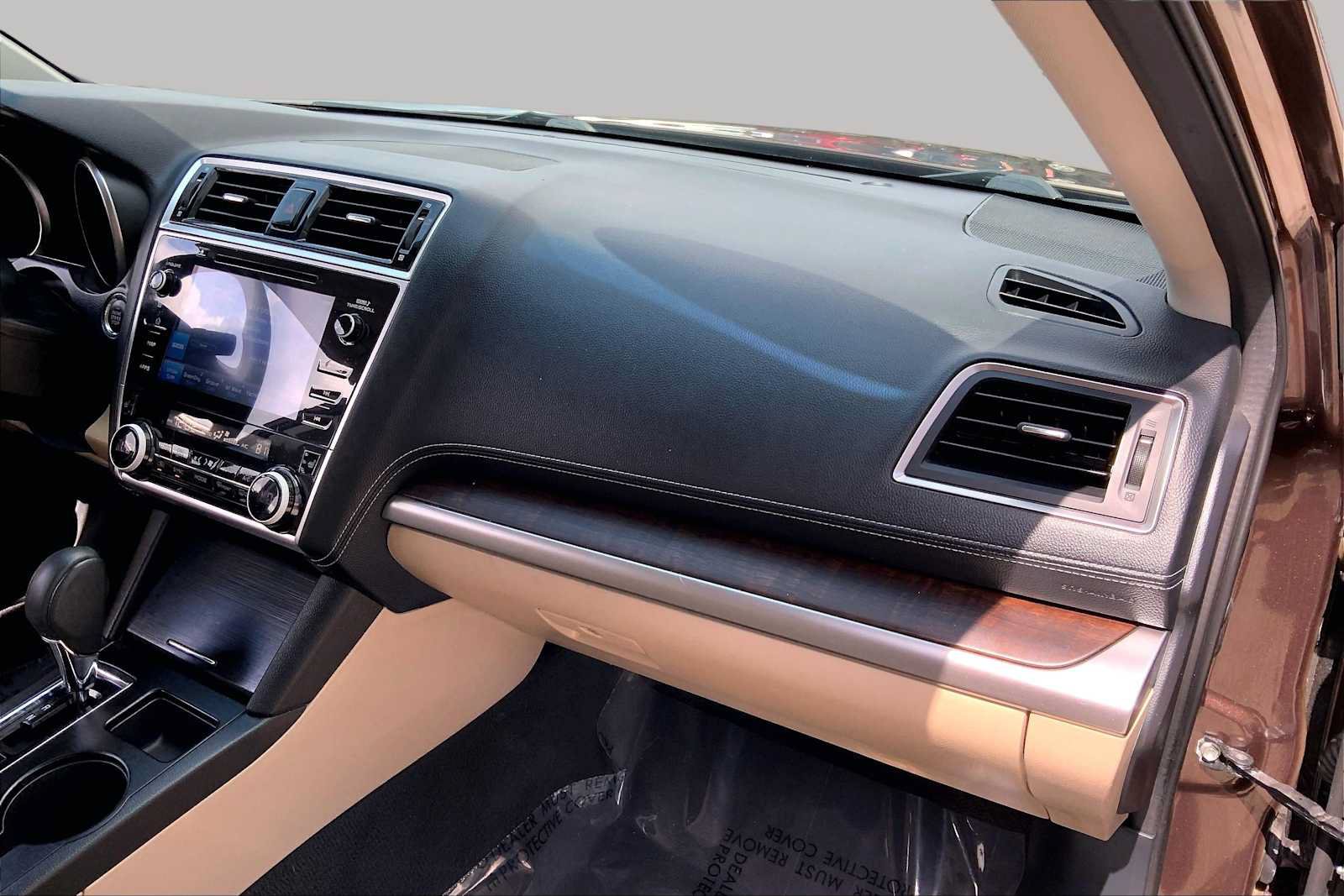 Used 2019 Subaru Outback 2.5i Limited AWD/4WD image 19