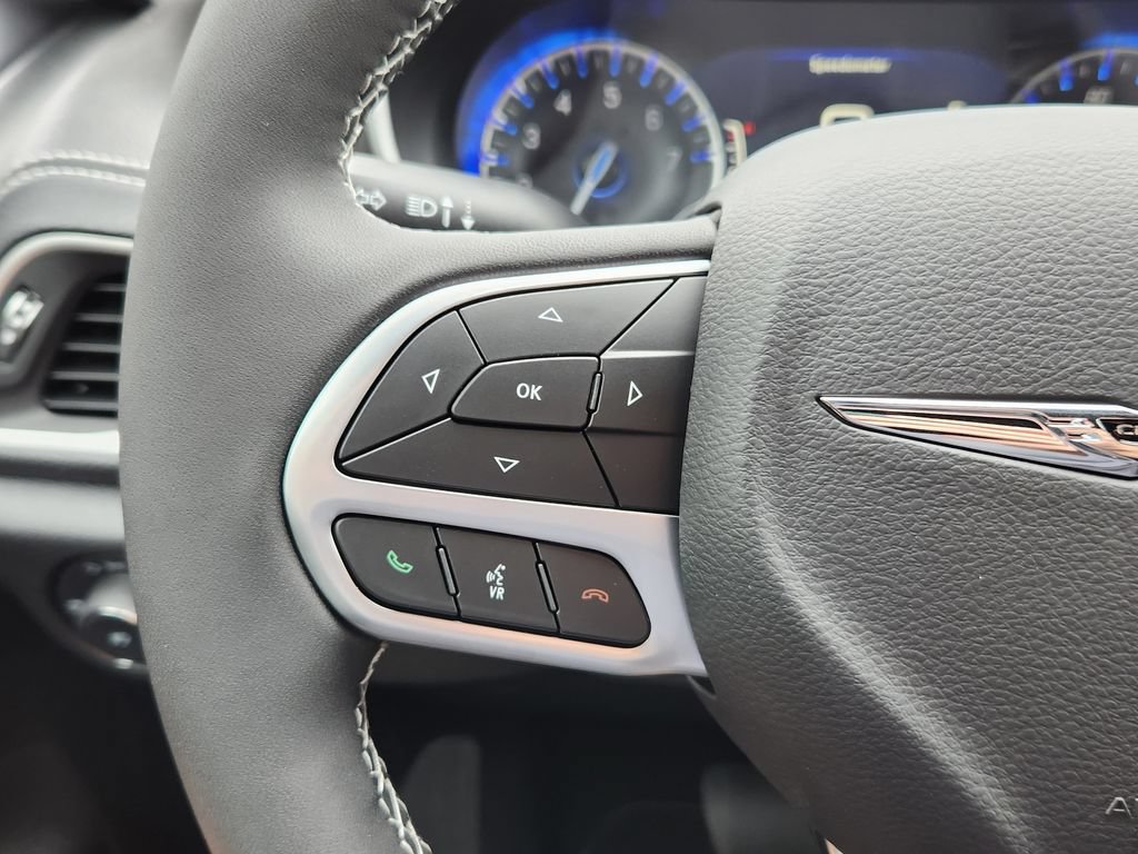 New 2026 Chrysler Pacifica Select FWD image 19