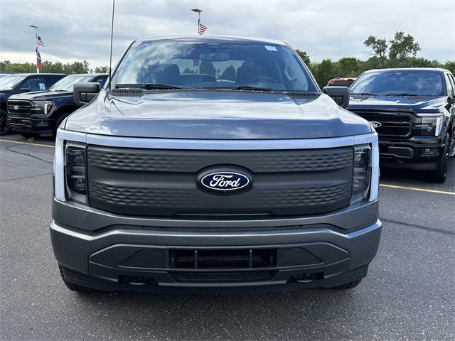 New 2025 Ford F150 Lightning XLT image 2