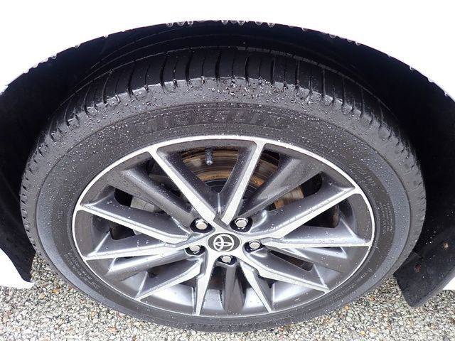 Certified 2023 Toyota Camry XLE AWD/4WD image 12