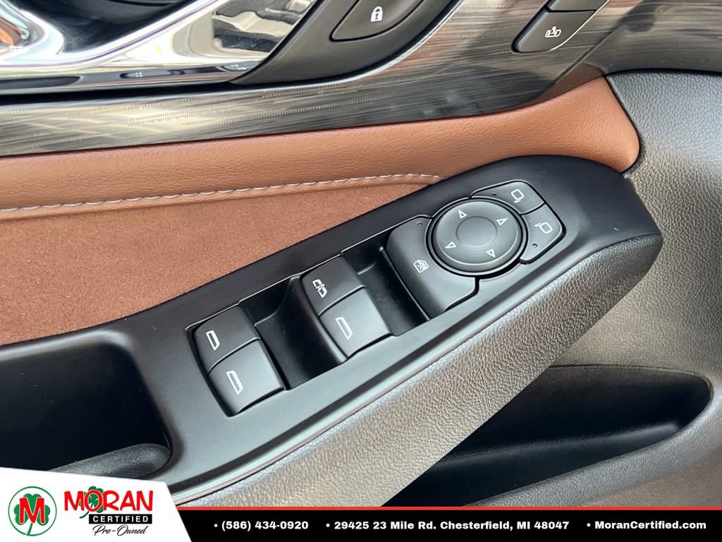 Used 2020 Chevrolet Traverse High Country AWD/4WD image 17