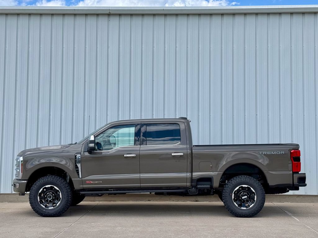 New 2026 Ford F250 Platinum w/ Platinum Plus Package AWD/4WD image 3