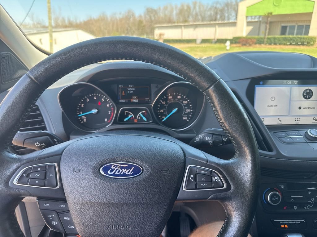 Used 2019 Ford Escape SEL image 17
