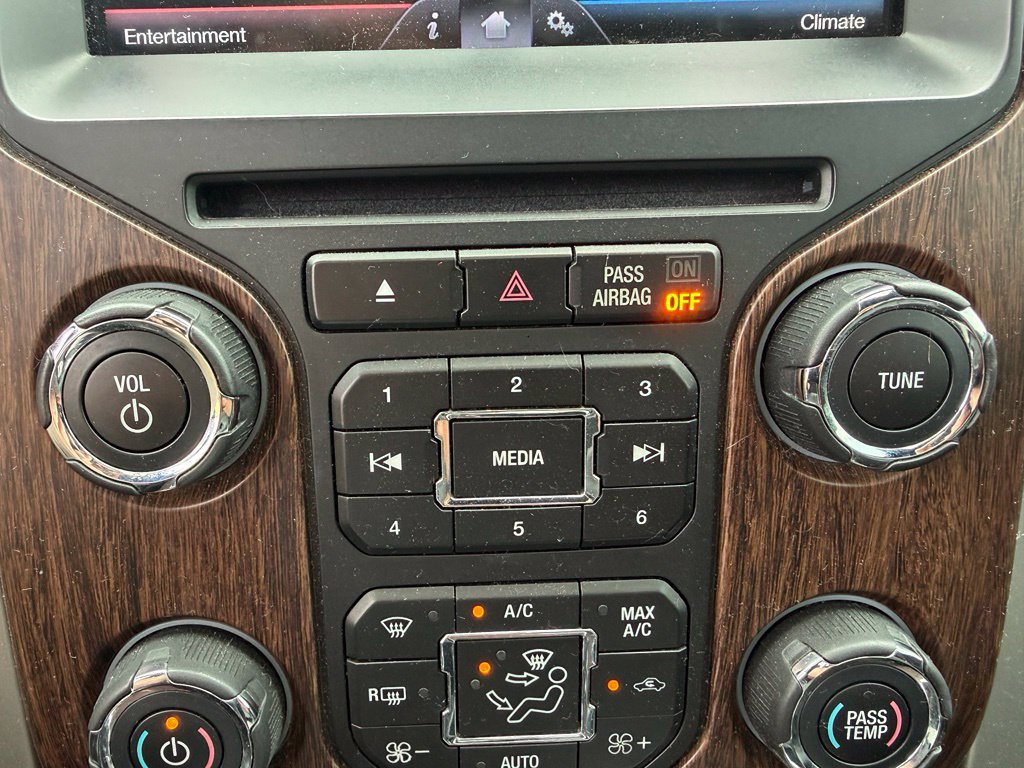 Used 2014 Ford F150 Lariat w/ Equipment Group 502A Luxury AWD/4WD image 10