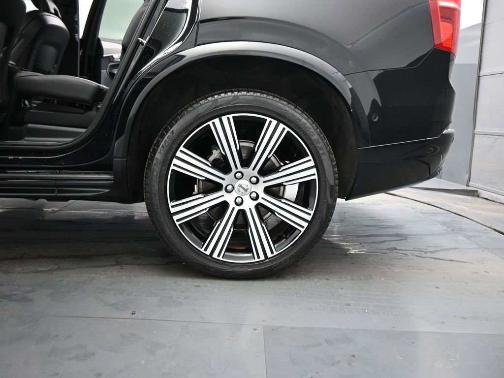 Used 2023 Volvo XC90 B6 Ultimate w/ Protection Package Premier image 19