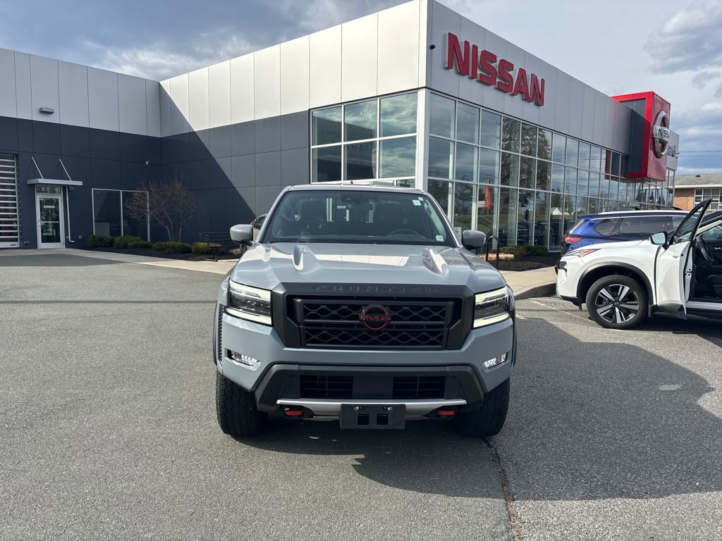 Used 2024 Nissan Frontier PRO-4X image 8