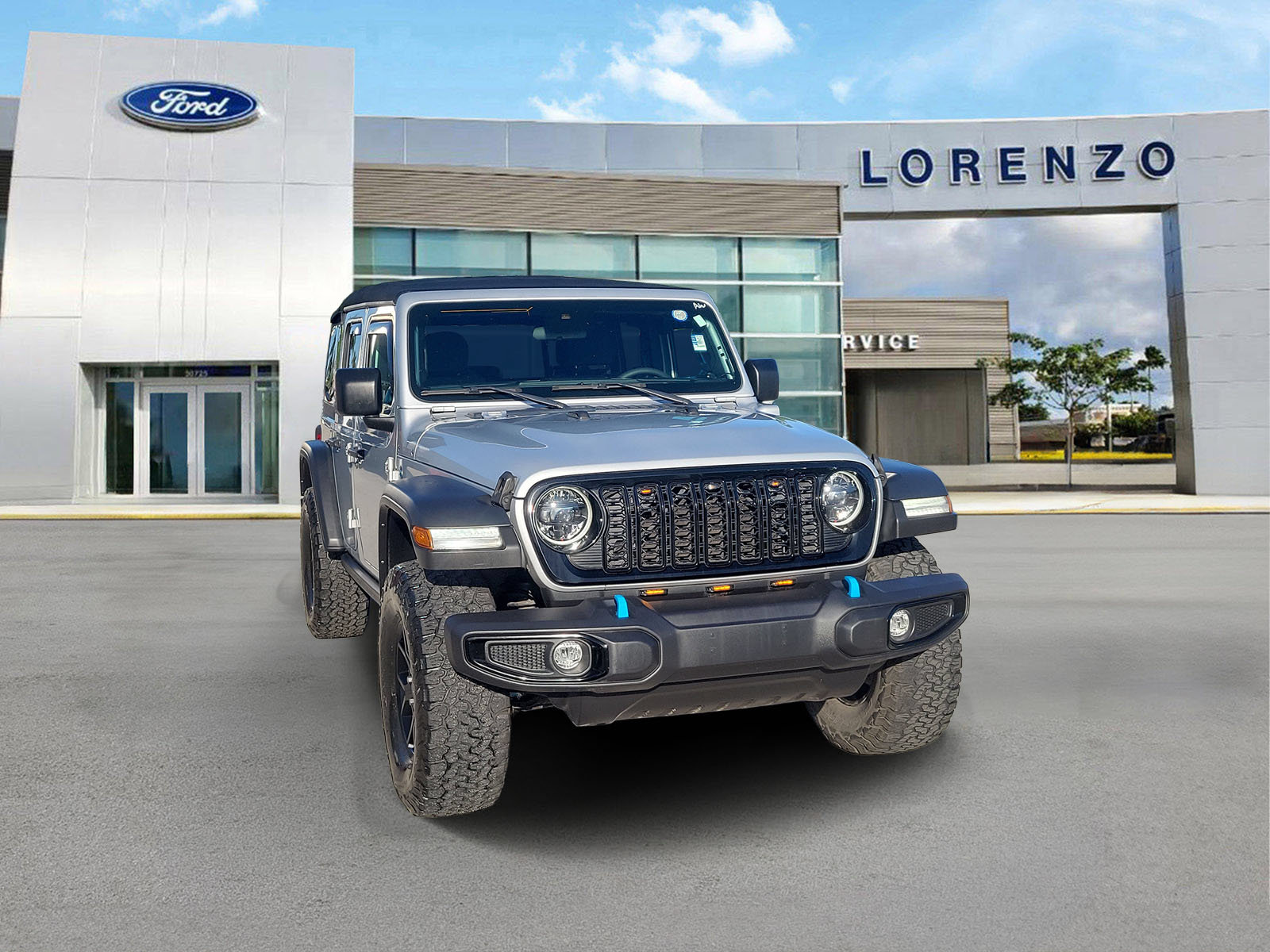 Used 2024 Jeep Wrangler Unlimited AWD/4WD image 3