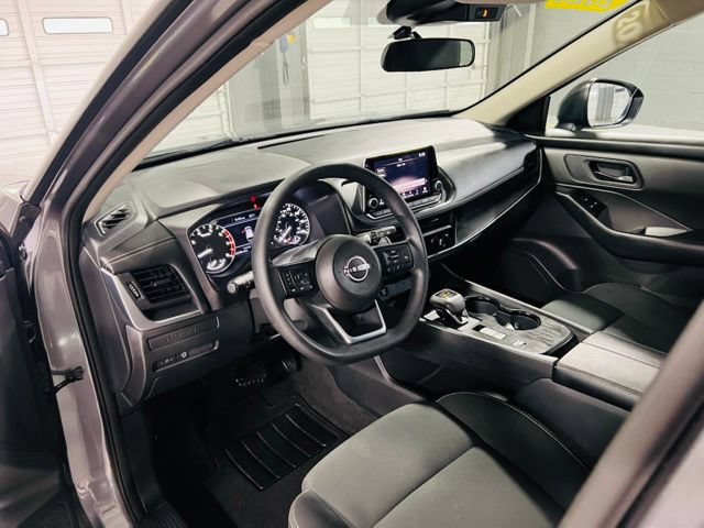 Used 2024 Nissan Rogue S FWD image 20
