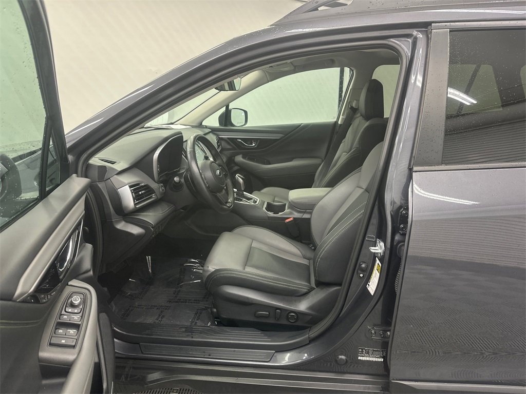 Used 2024 Subaru Outback Onyx Edition image 9