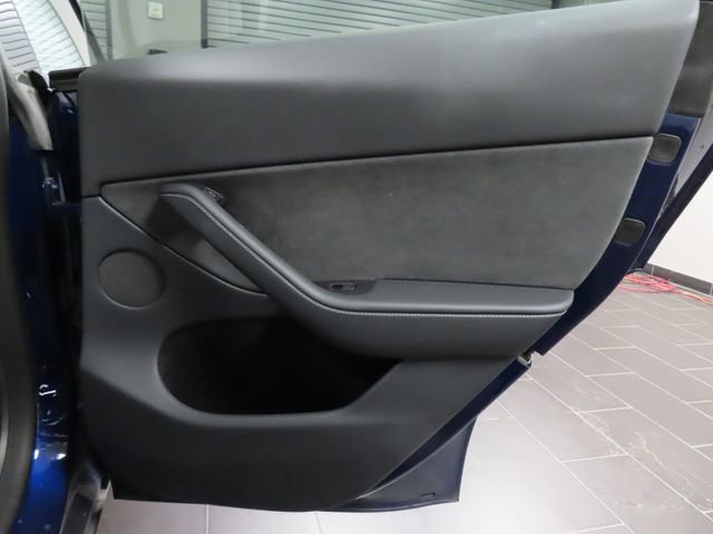 Used 2023 Tesla Model Y Long Range AWD/4WD image 11