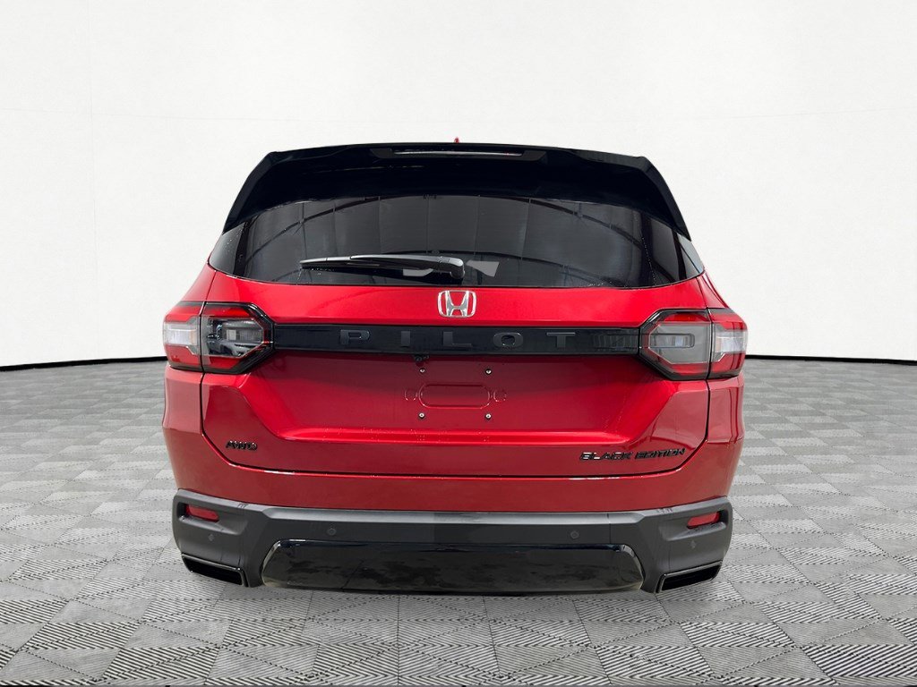 New 2026 Honda Pilot Black Edition image 5