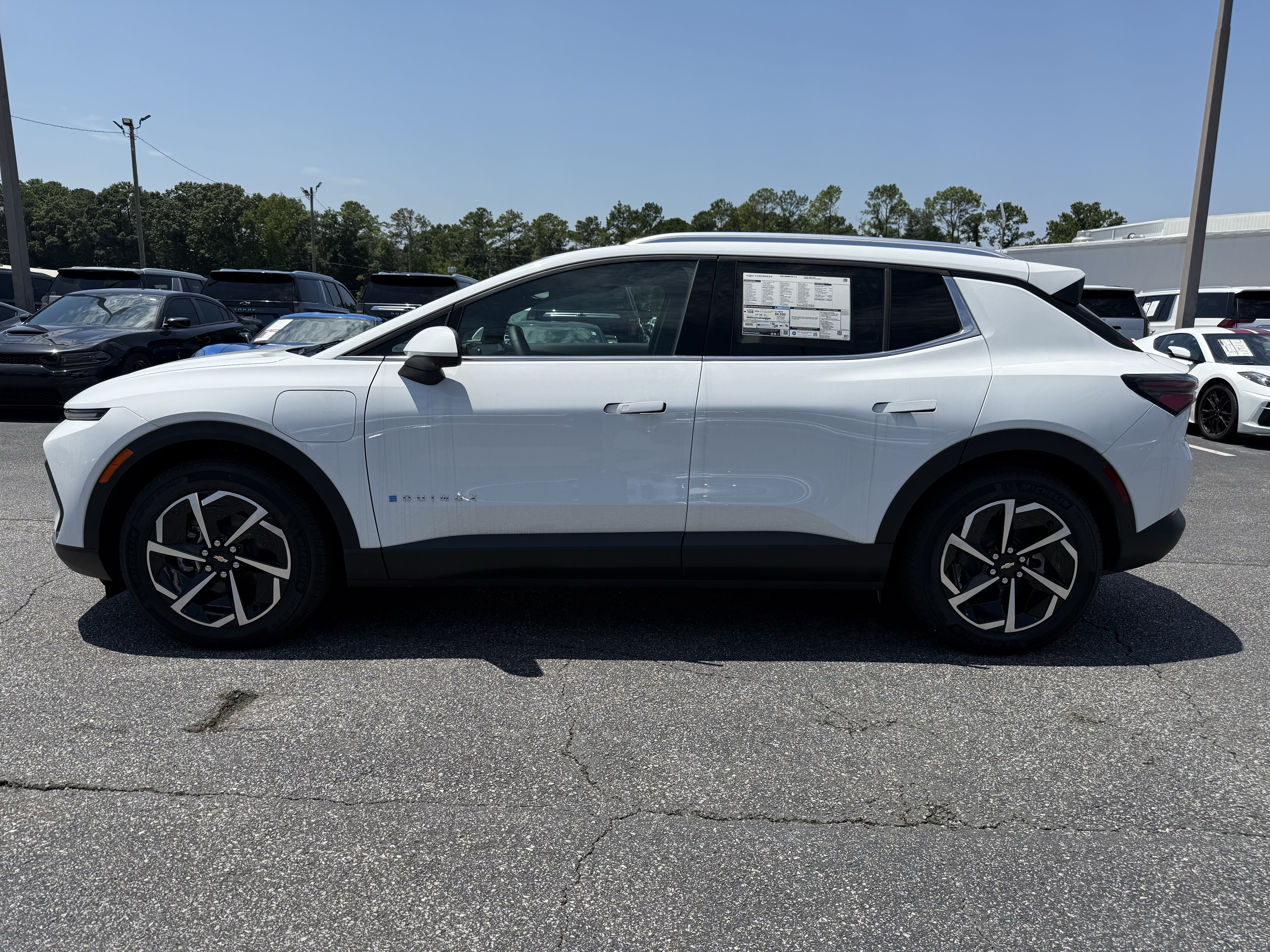 New 2026 Chevrolet Equinox EV LT FWD image 7