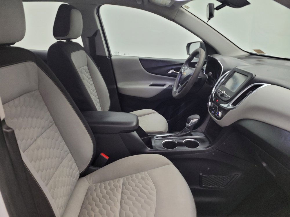 Used 2018 Chevrolet Equinox LS image 21