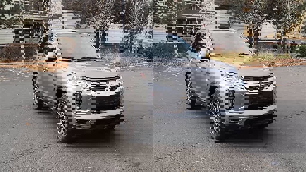 Used 2020 Mitsubishi Outlander Sport ES image 3