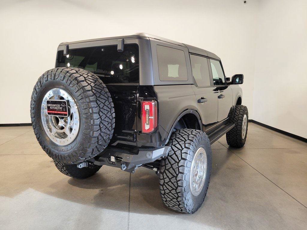 Used 2022 Ford Bronco Wildtrak image 3