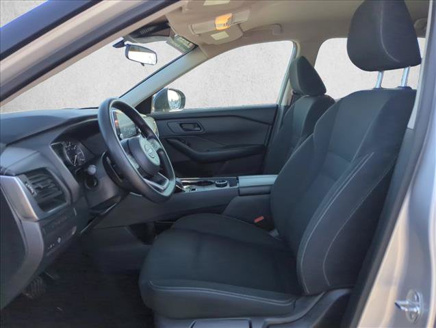 Used 2024 Nissan Rogue S AWD/4WD image 15
