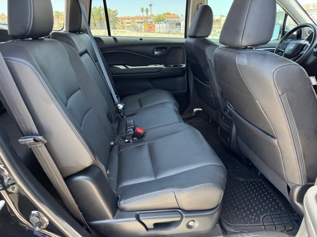 Used 2022 Honda Pilot Special Edition image 16