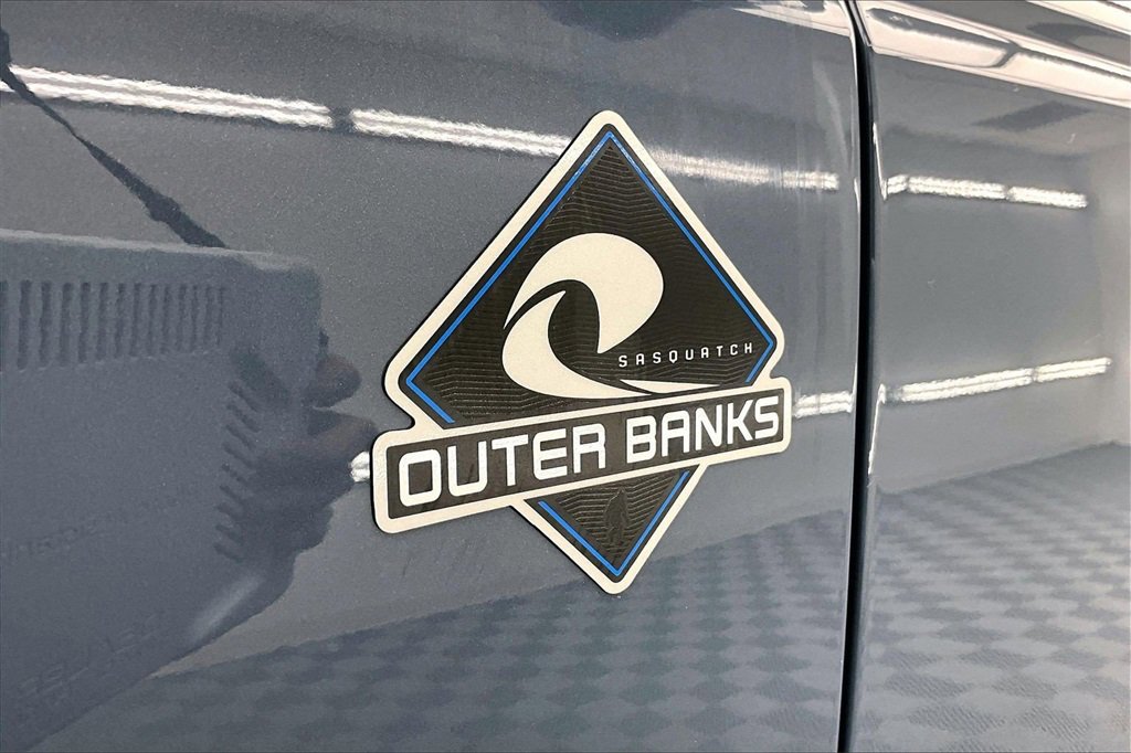 Used 2024 Ford Bronco Outer Banks w/ Sasquatch Package image 8