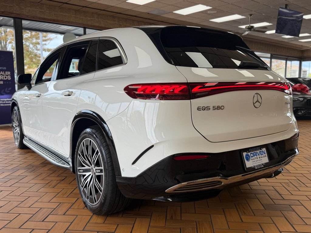 Used 2023 Mercedes-Benz EQS 580 4MATIC SUV image 6