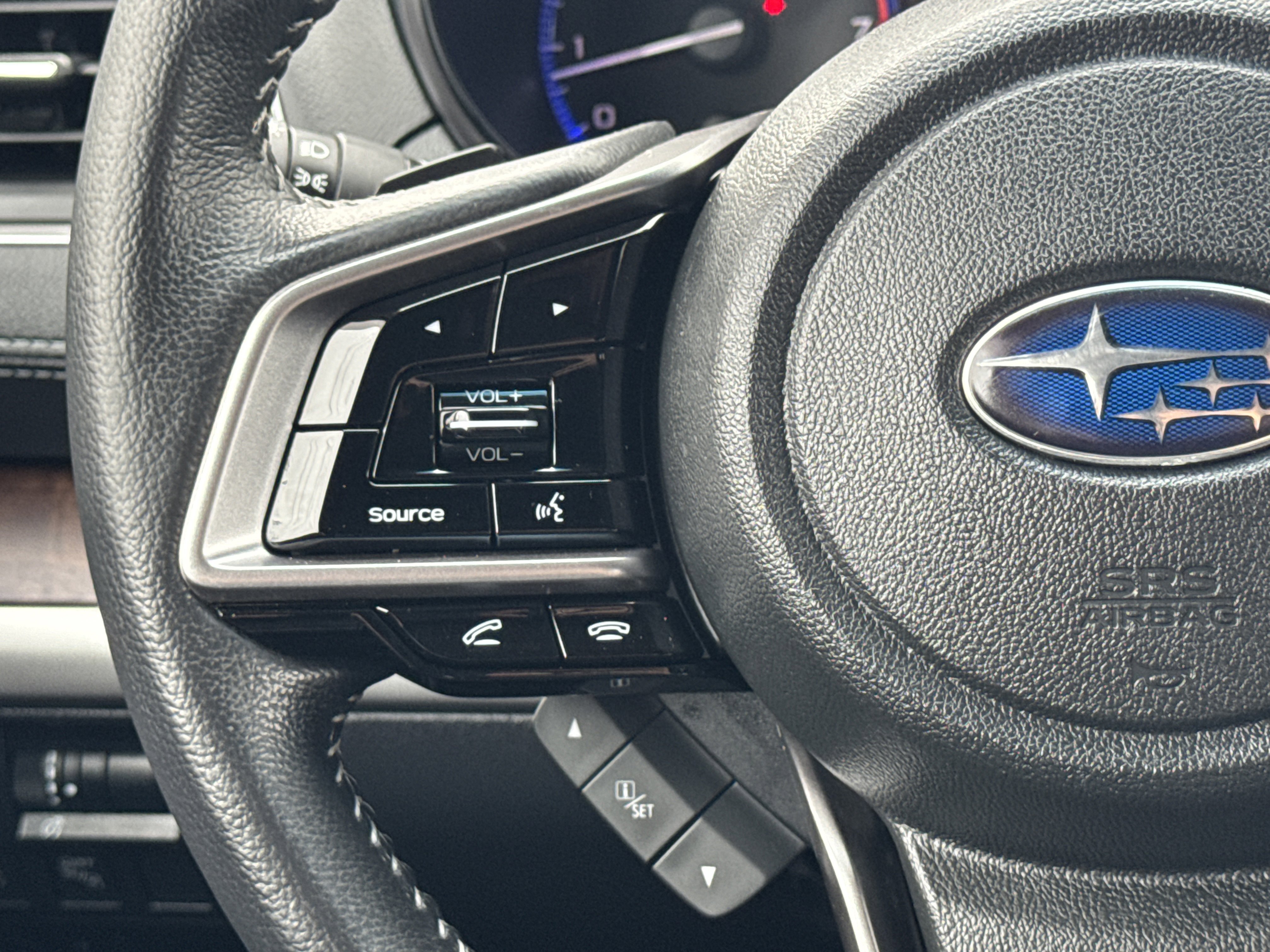 Used 2018 Subaru Outback 2.5i Limited w/ Popular Package #2 image 7