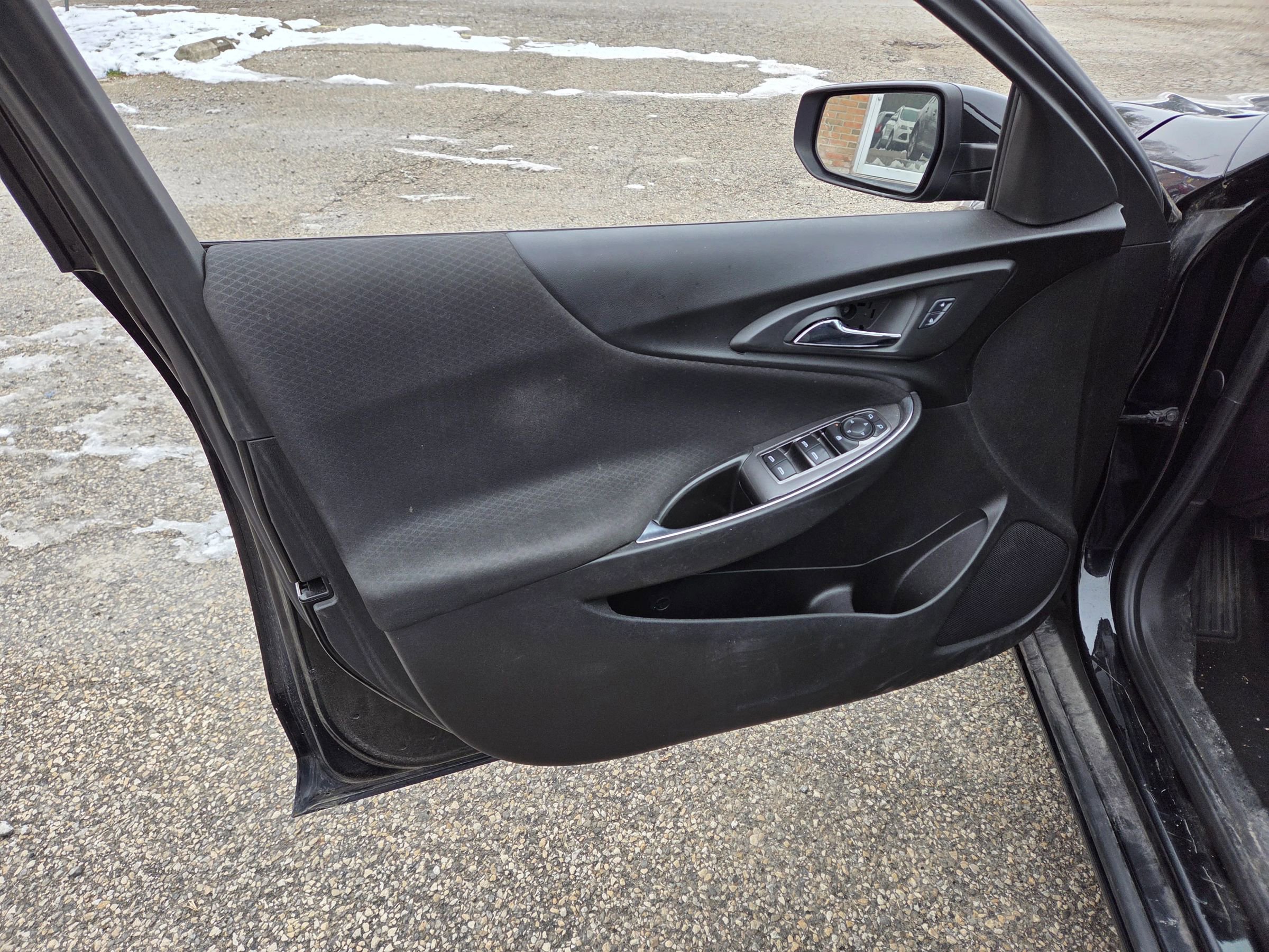 Used 2016 Chevrolet Malibu LT image 12