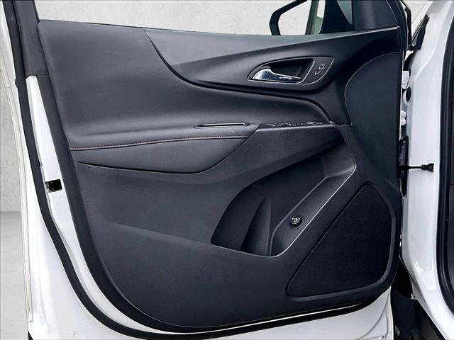 Used 2023 Chevrolet Equinox RS FWD image 18