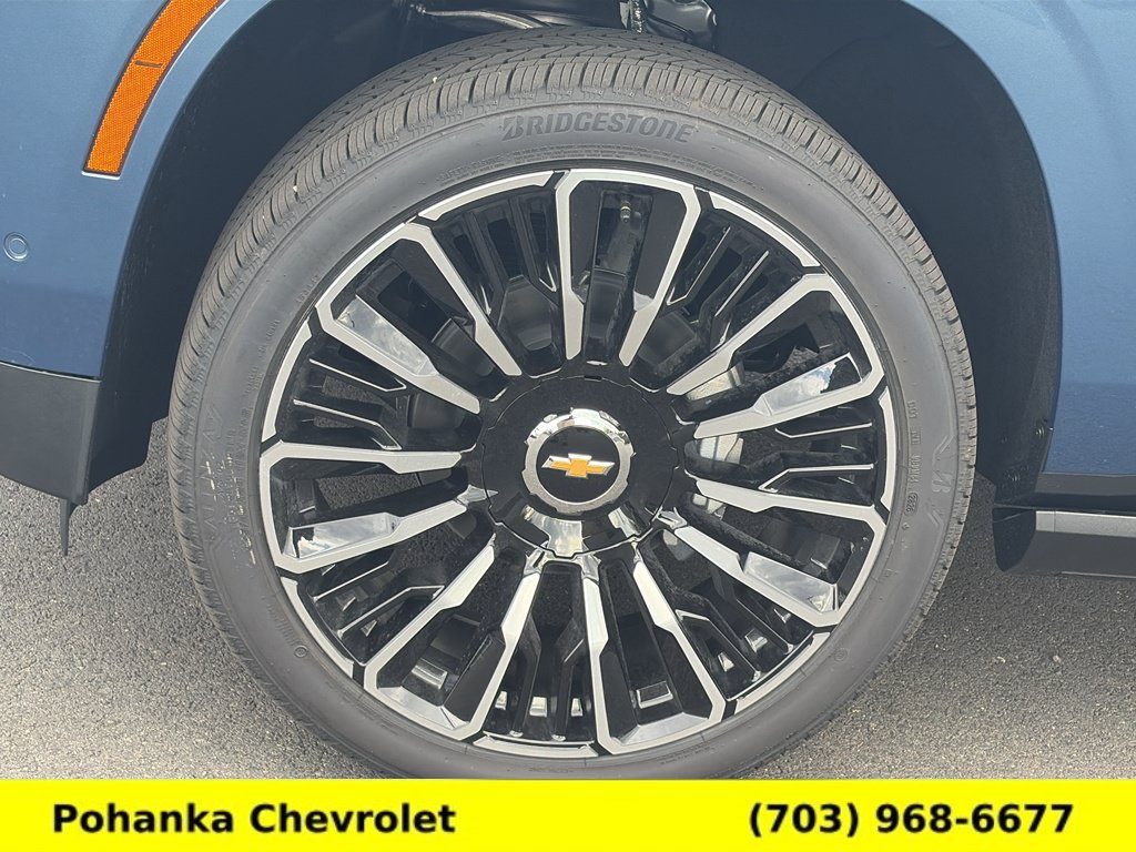 New 2026 Chevrolet Suburban High Country AWD/4WD image 29