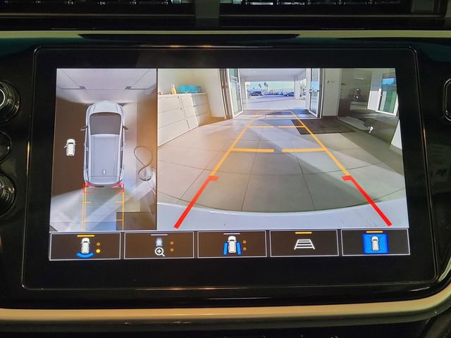 Used 2022 Chevrolet Bolt LT w/ Infotainment Package image 12