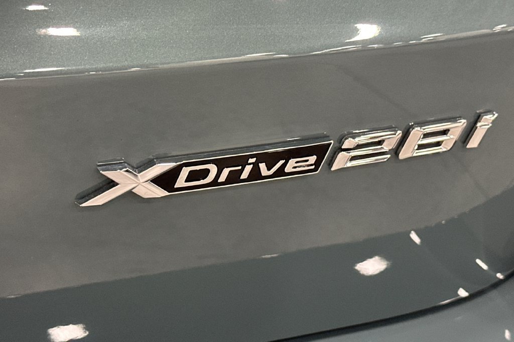 Used 2026 BMW X1 xDrive28i w/ Technology Package AWD/4WD image 32