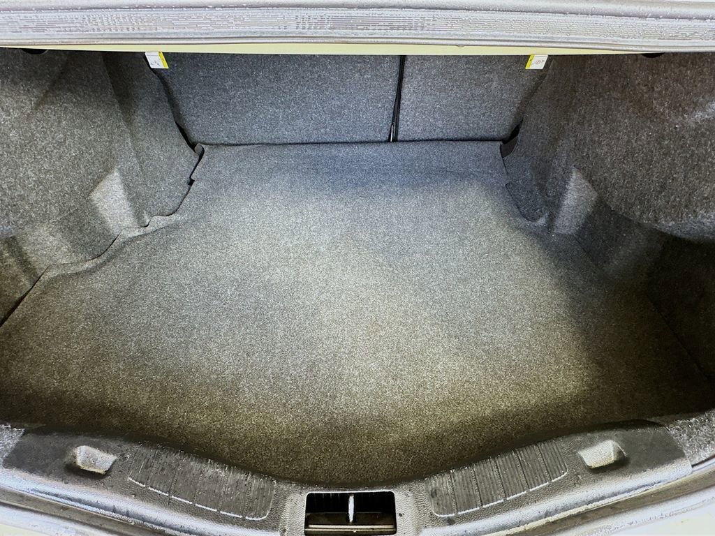 Used 2017 Ford Fusion SE w/ Fusion SE Technology Package image 23