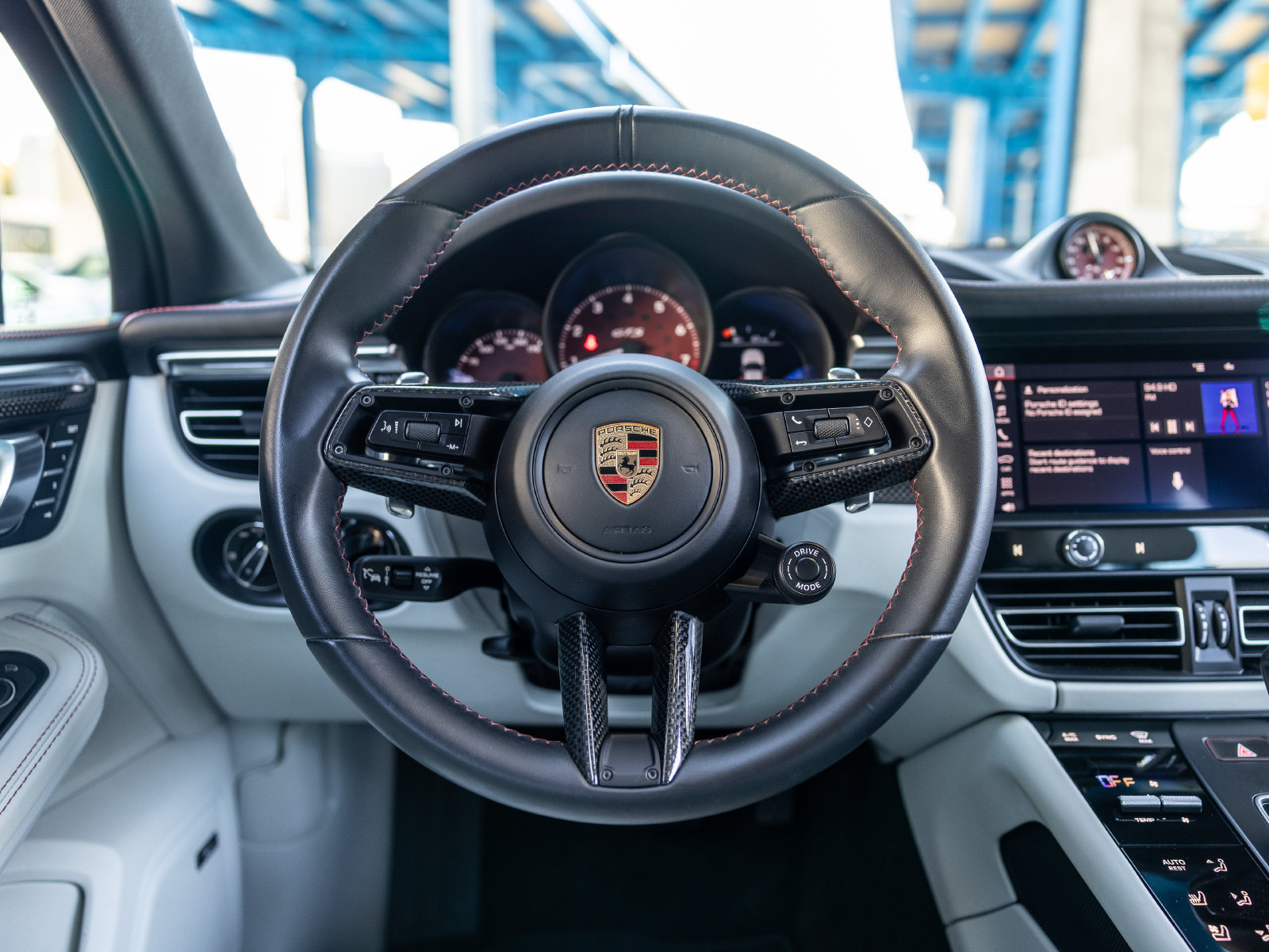 Certified 2024 Porsche Macan GTS AWD/4WD image 6