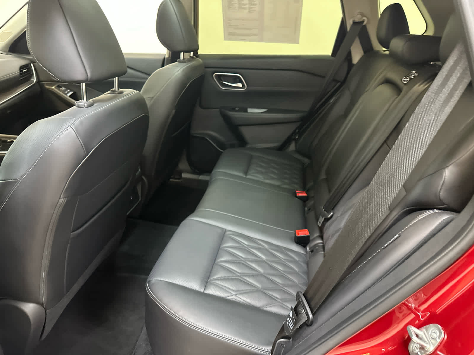 Certified 2024 Nissan Rogue Platinum AWD/4WD image 19