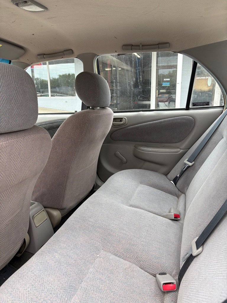 Used 2000 Chevrolet Prizm FWD image 10