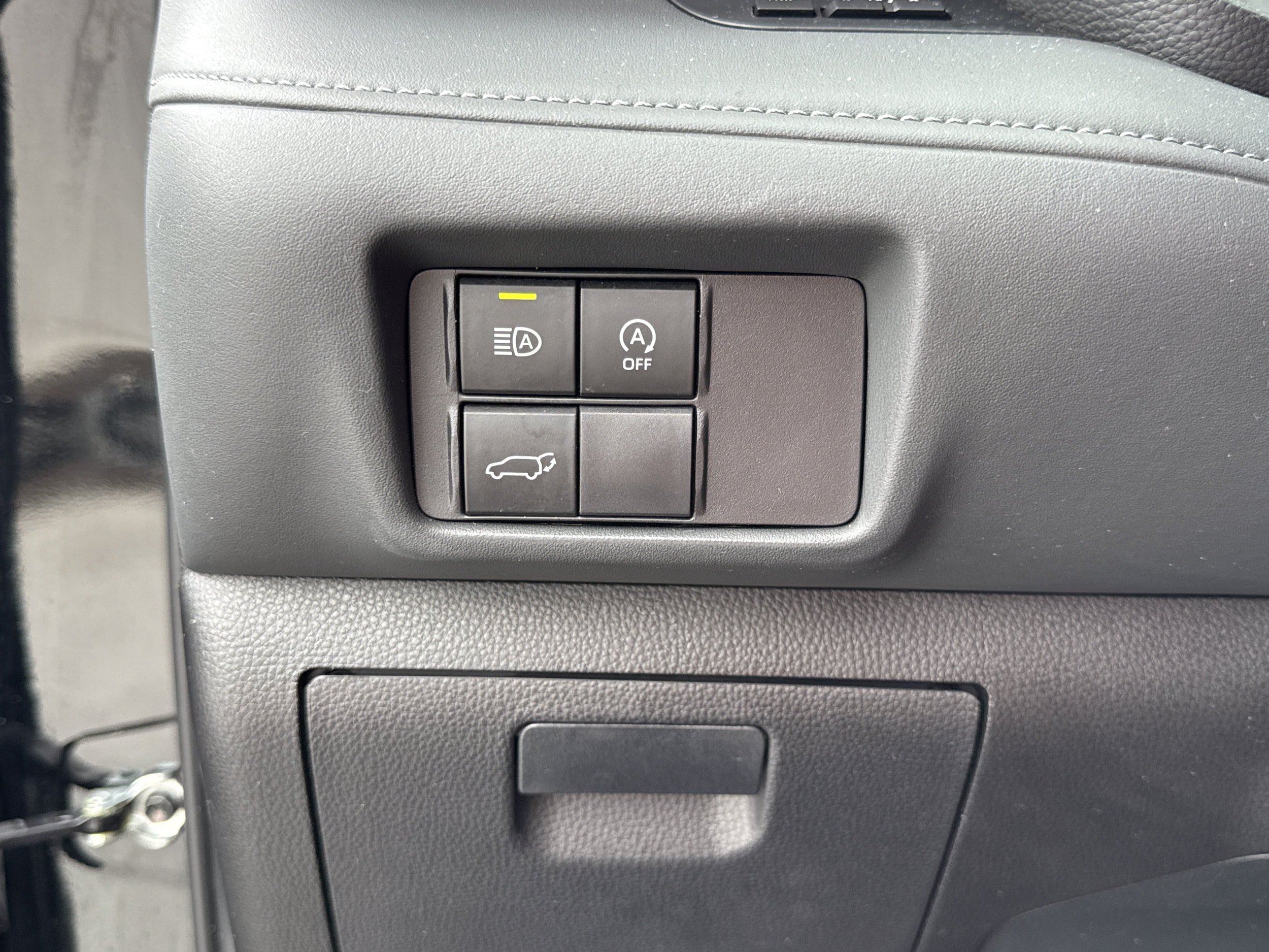 Certified 2025 Toyota Highlander XSE AWD/4WD image 15