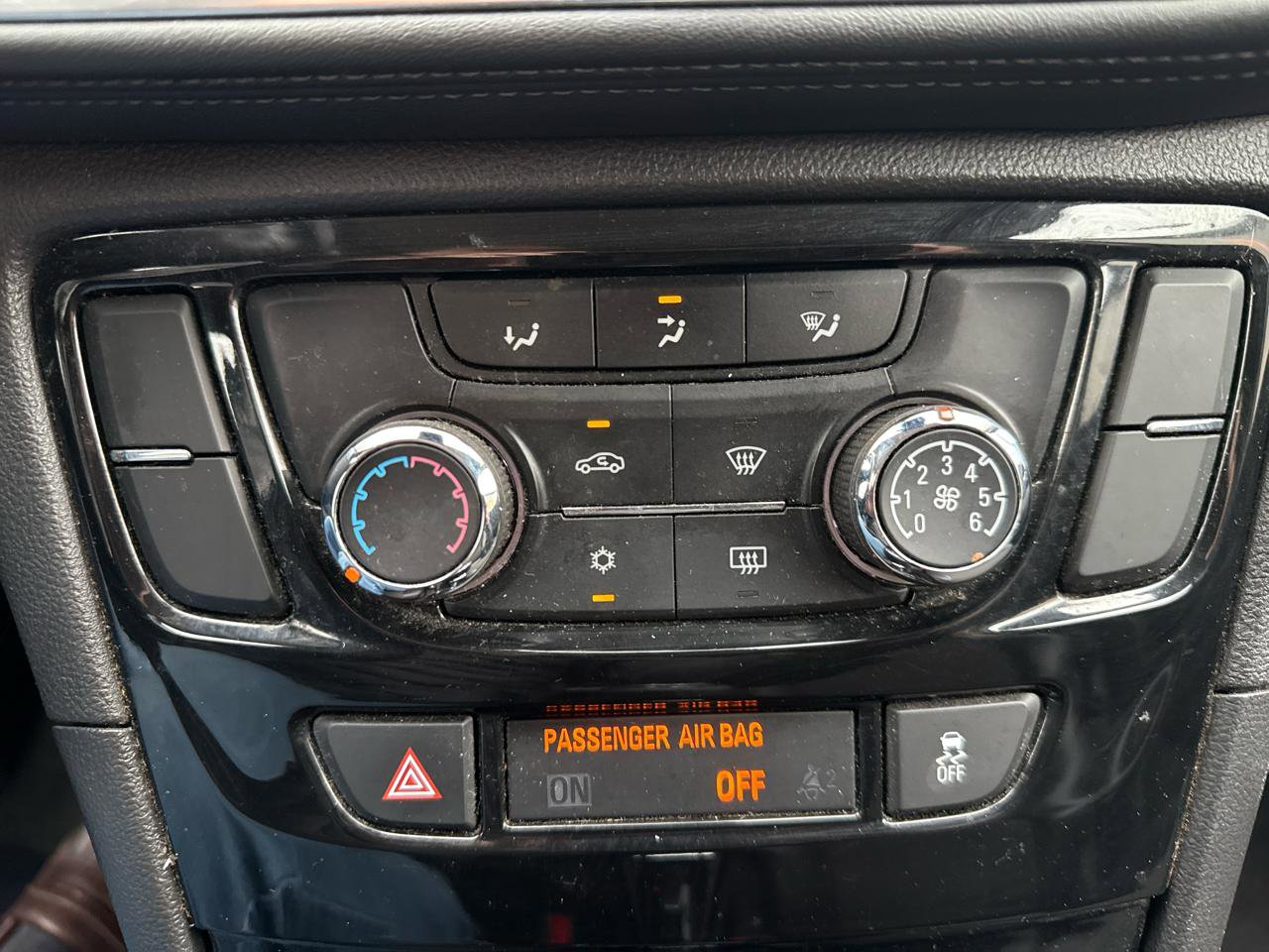 Used 2019 Buick Encore Preferred FWD image 25