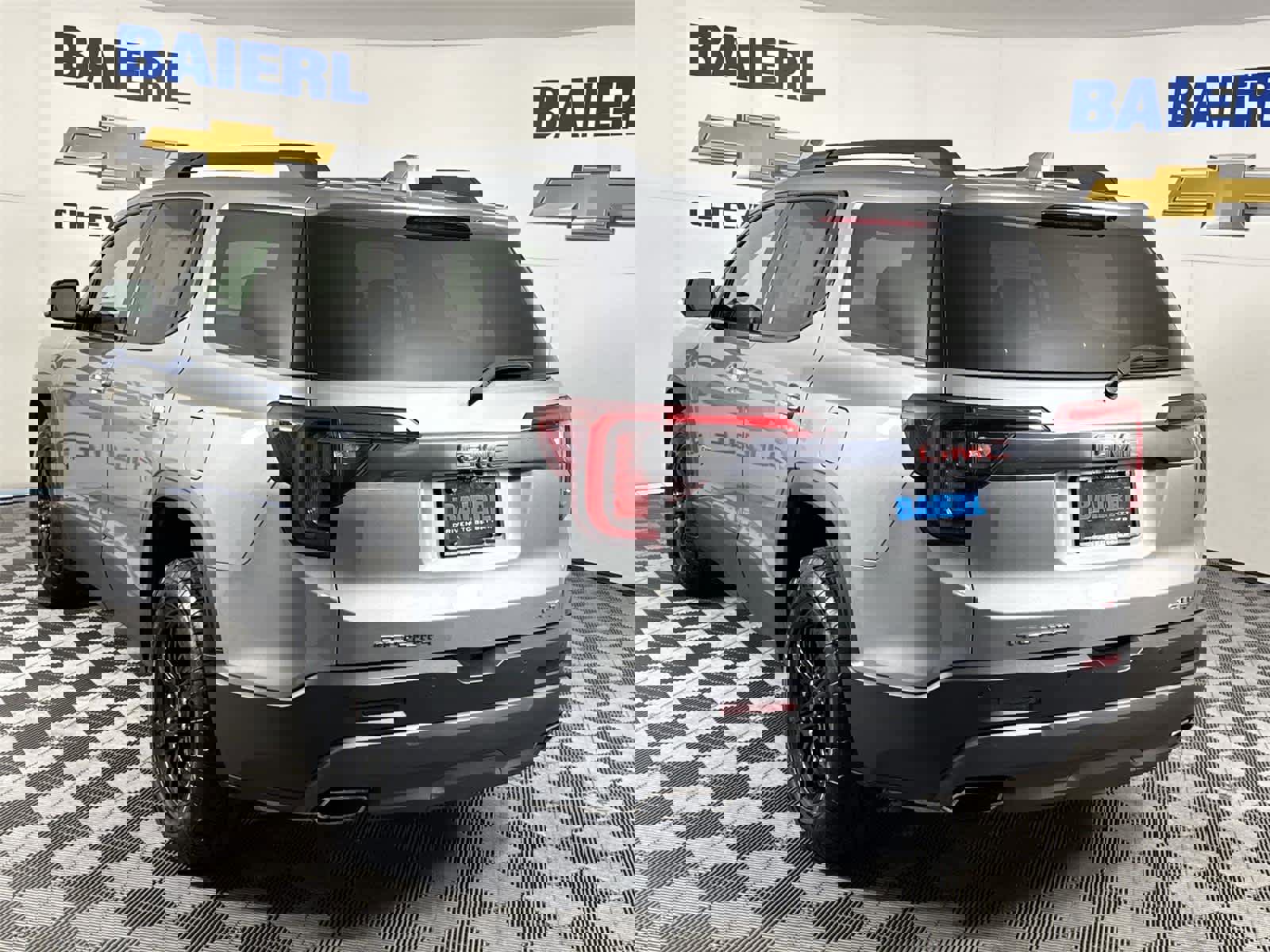 Used 2023 GMC Acadia AT4 w/ Preferred Package image 3