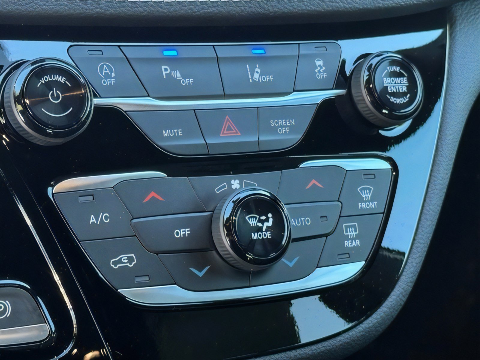 New 2026 Chrysler Pacifica Select image 28