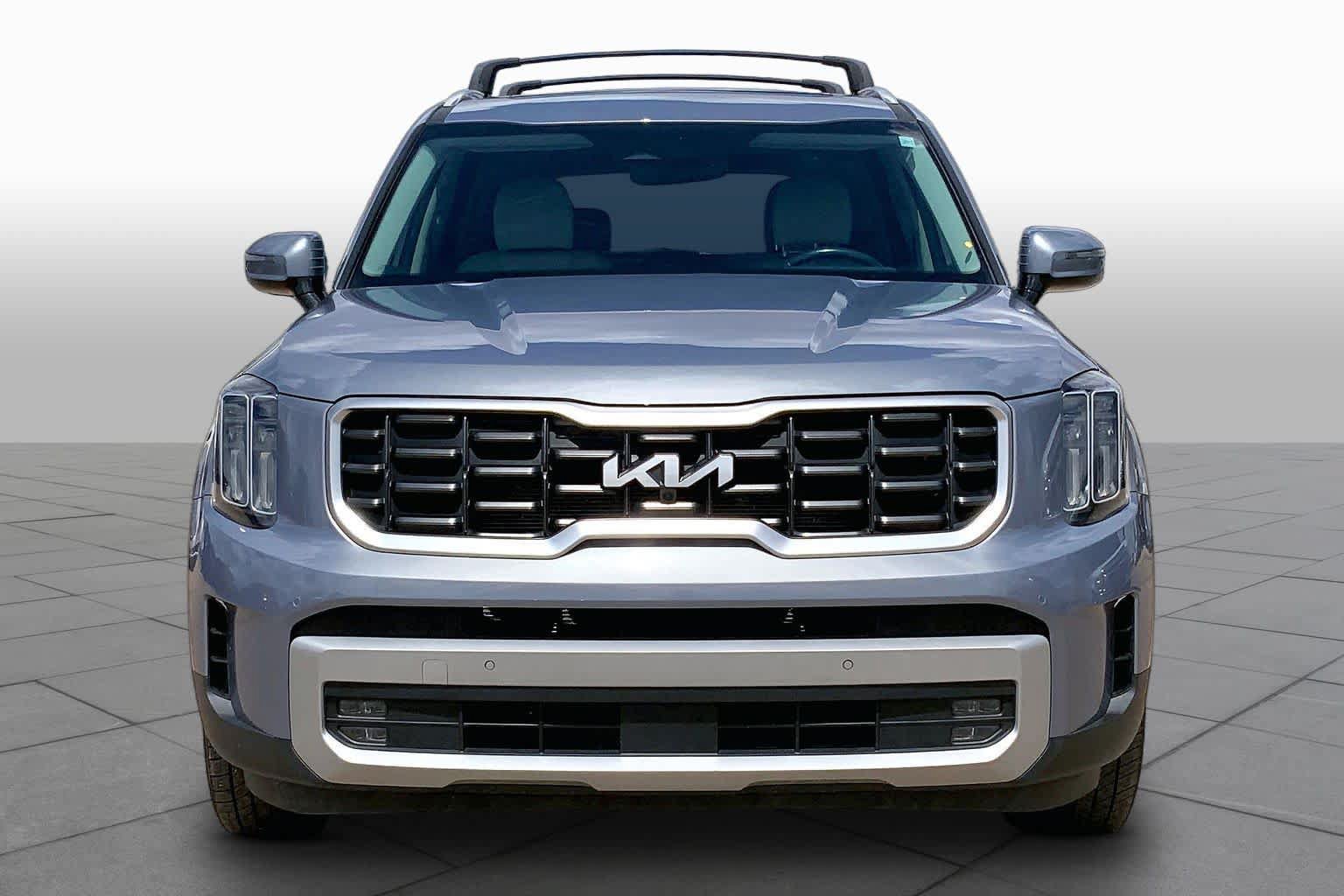 Used 2023 Kia Telluride SX FWD image 4