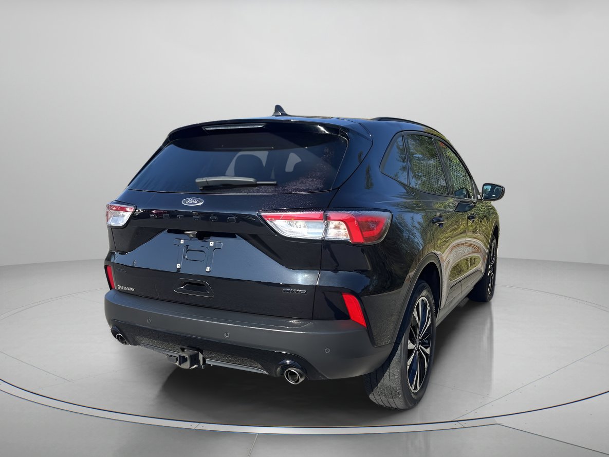 Used 2022 Ford Escape SEL w/ SEL Stealth AWD Package image 3