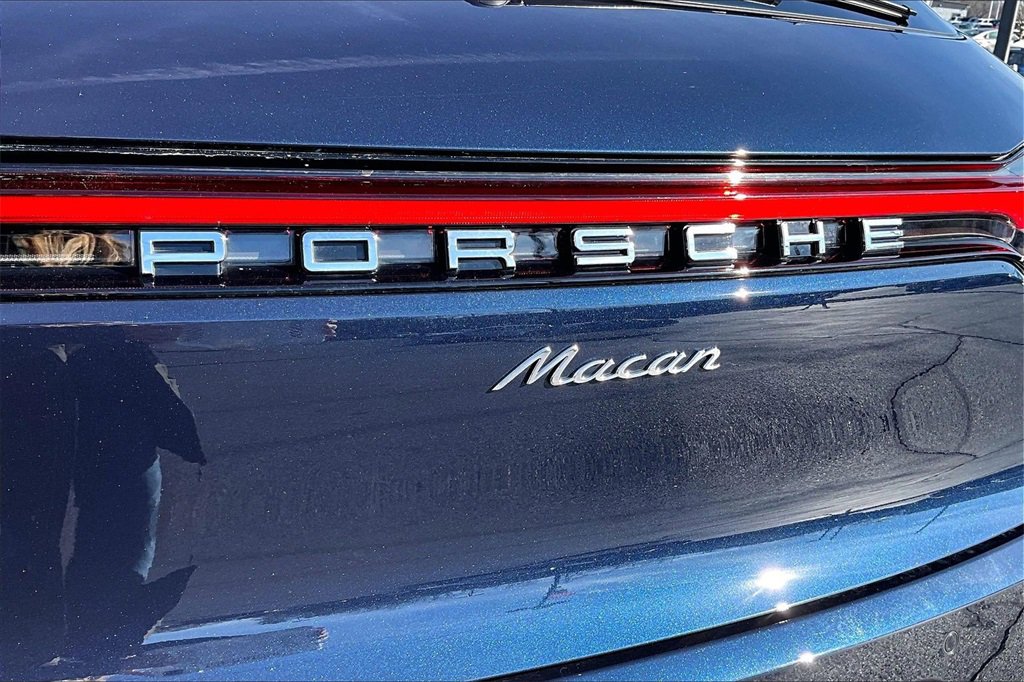 Used 2021 Porsche Macan image 8