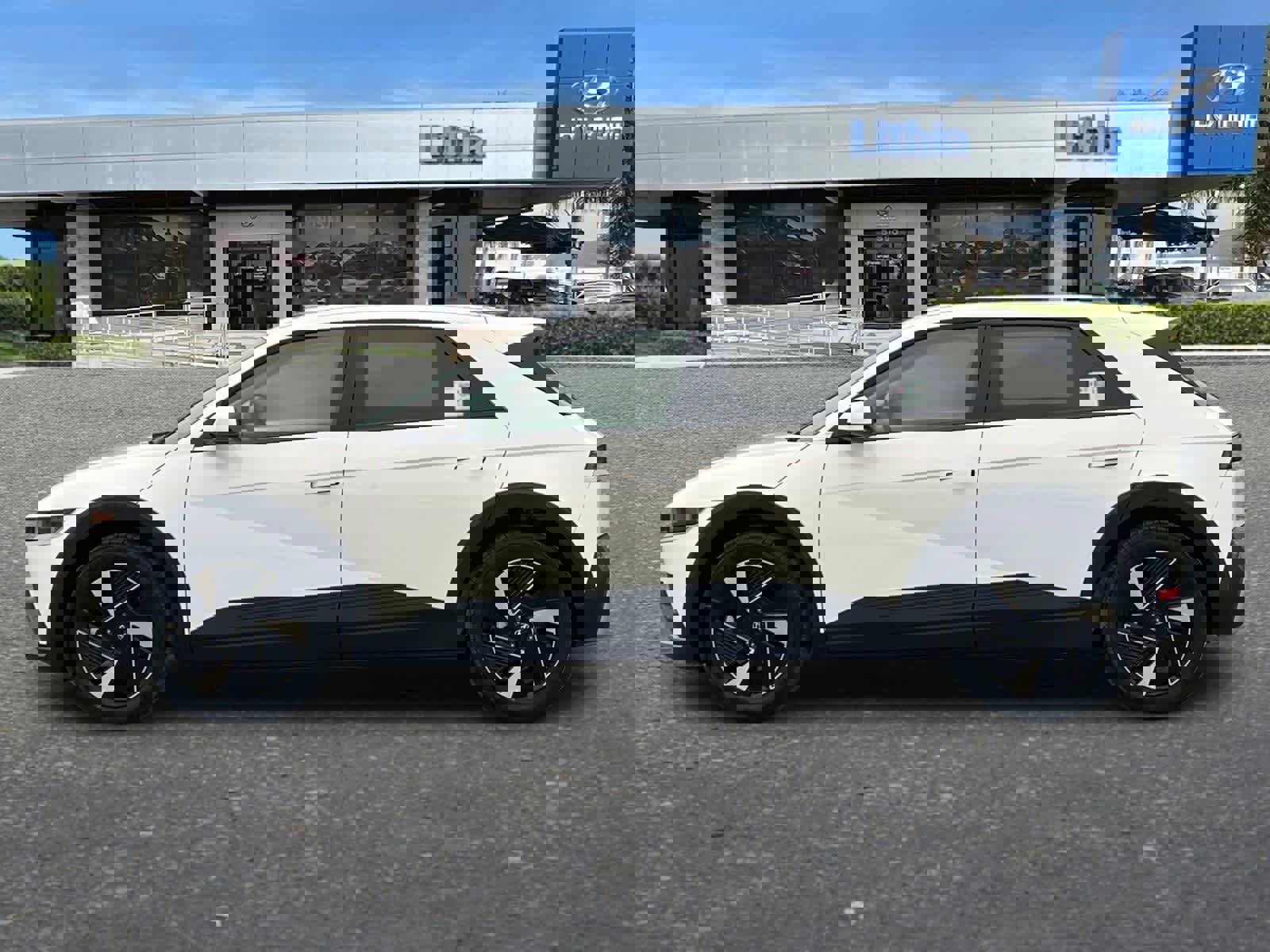 New 2026 Hyundai Ioniq 5 SE image 5