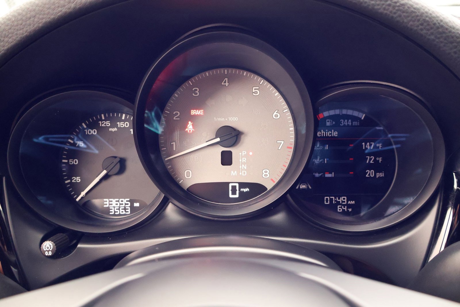 Certified 2022 Porsche Macan S image 16