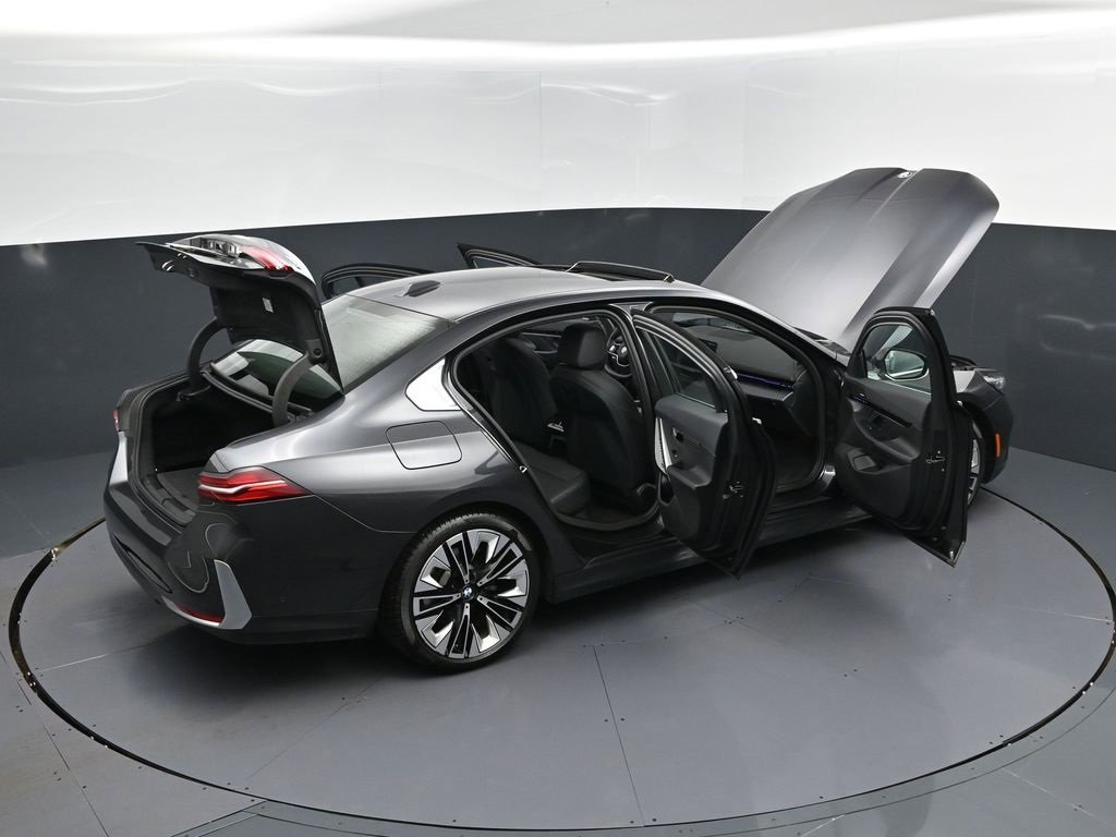 Certified 2024 BMW 530i xDrive image 49