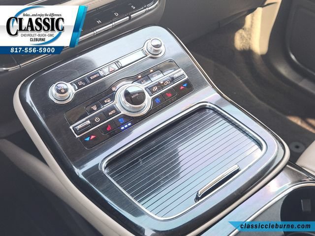 Used 2023 Lincoln Nautilus Reserve FWD image 21