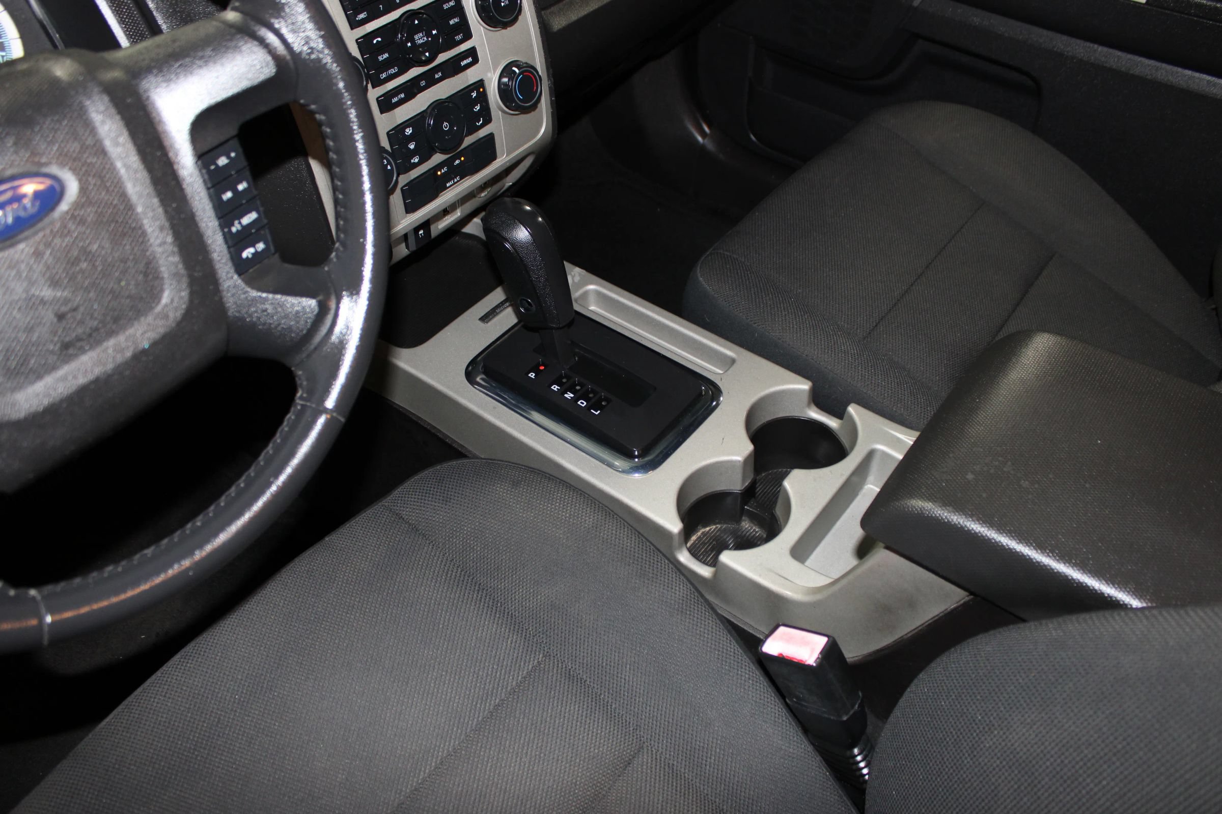 Used 2010 Ford Escape XLT FWD image 16