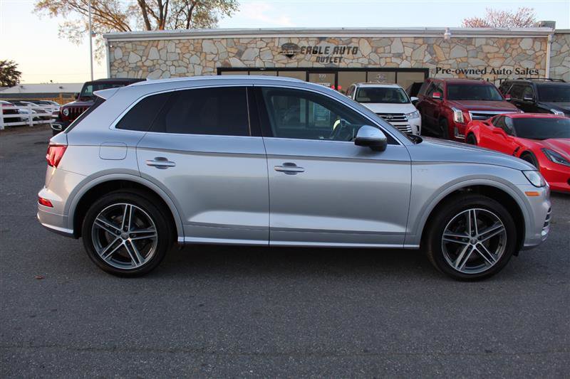 Used 2018 Audi SQ5 Premium Plus w/ Navigation Package image 8