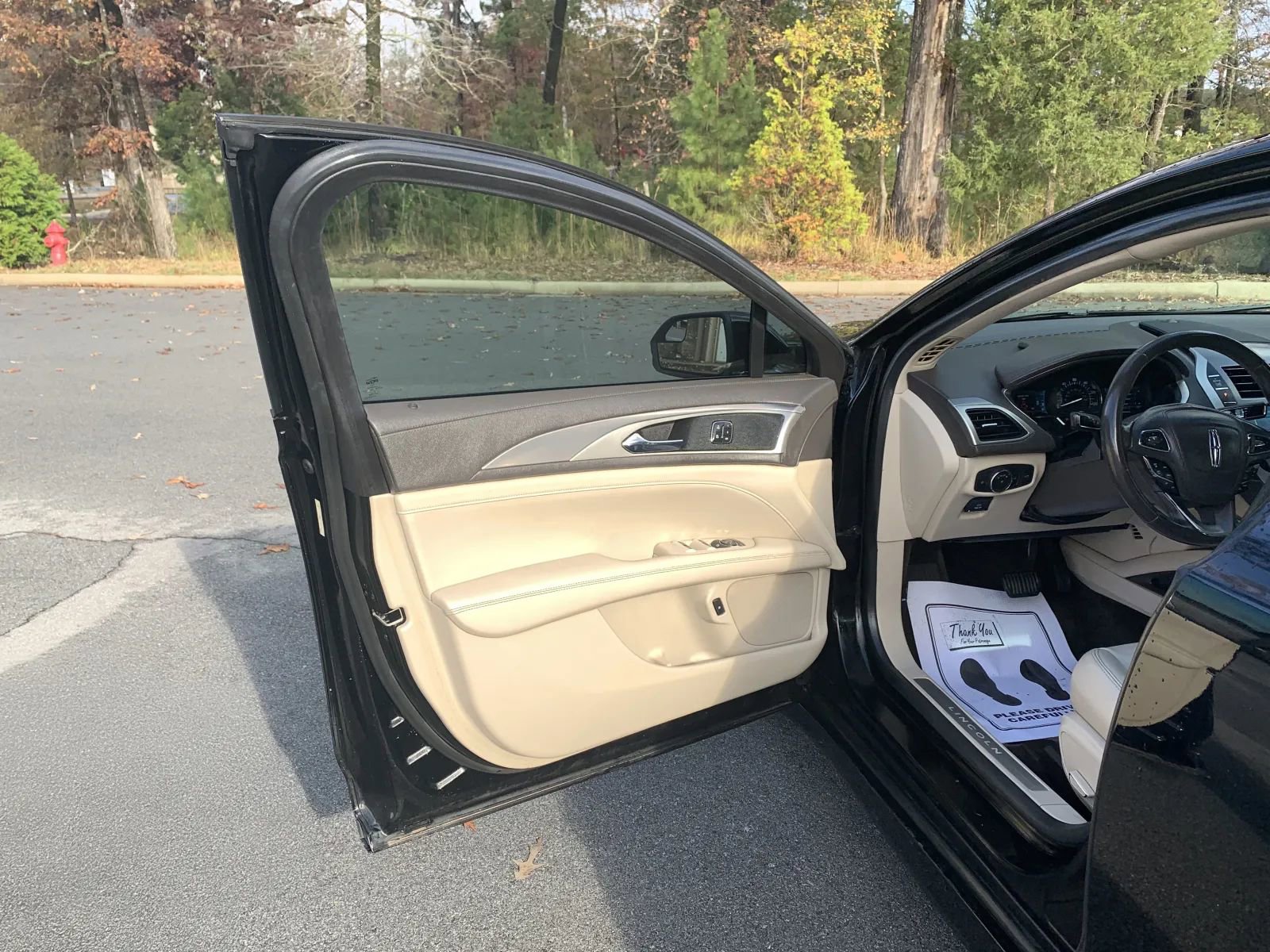 Used 2018 Lincoln MKZ Premiere image 23