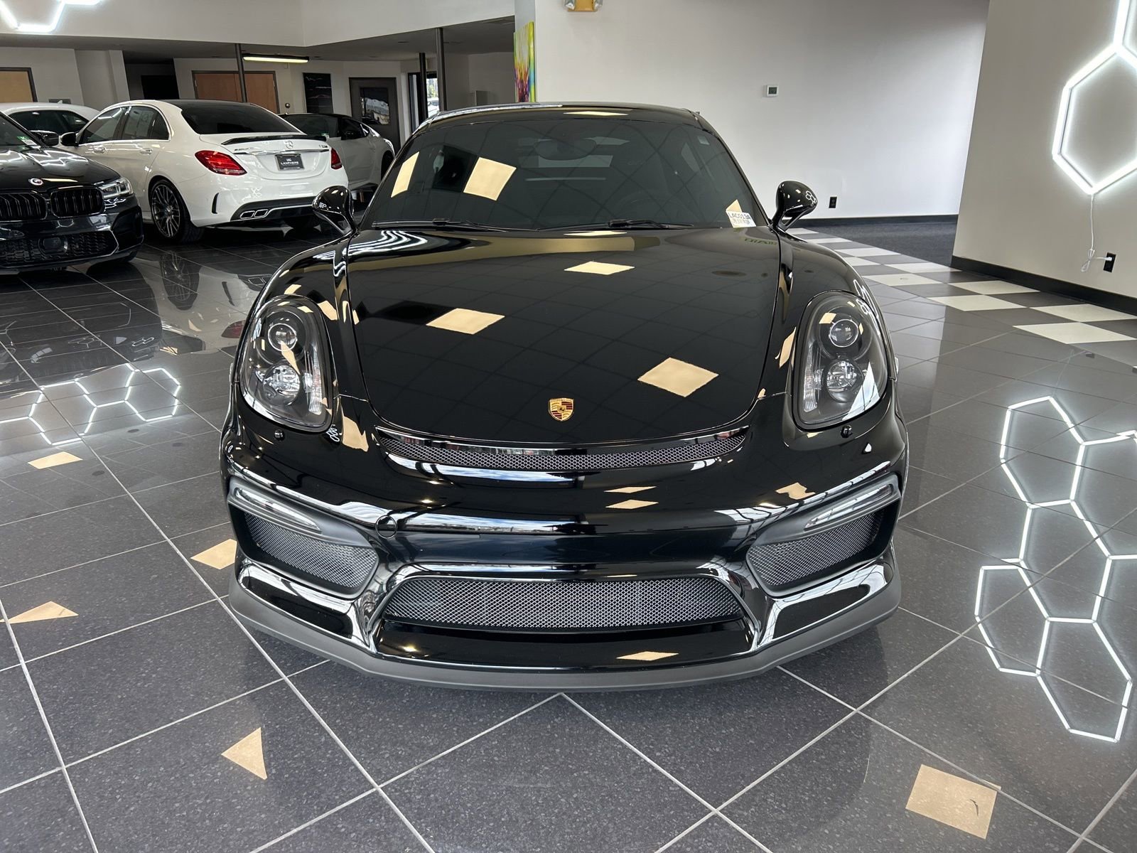 Used 2016 Porsche Cayman GT4 image 2