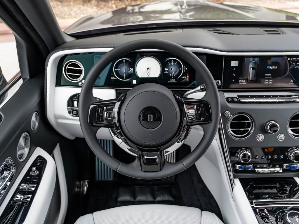 New 2026 Rolls-Royce Cullinan image 16