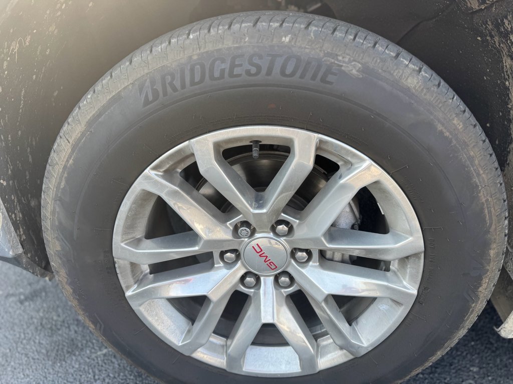 Used 2020 GMC Sierra 1500 SLT w/ SLT Convenience Package image 4